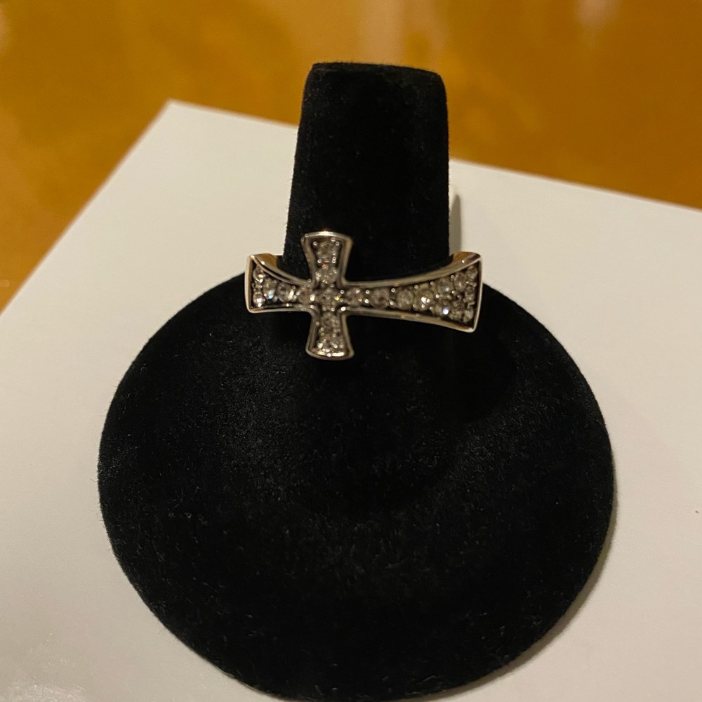 Diamond Cross Ring